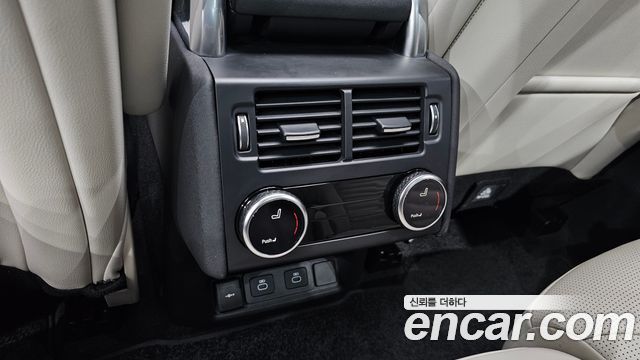 Land Rover Discovery 2025 — photo 17