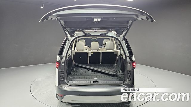 Land Rover Discovery 2025 — photo 20