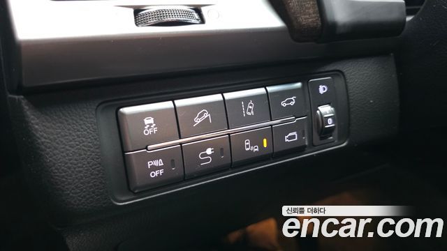 KG Mobility Rexton 2019 — photo 22