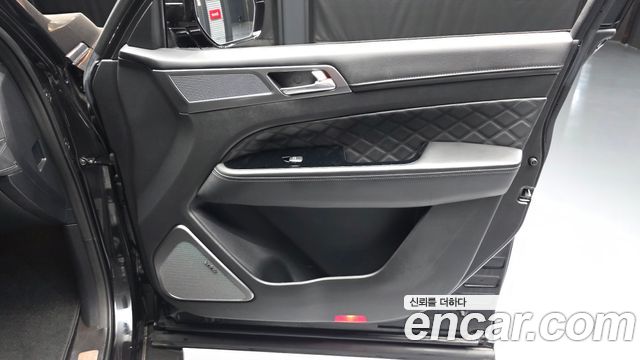 KG Mobility Rexton 2019 — photo 14