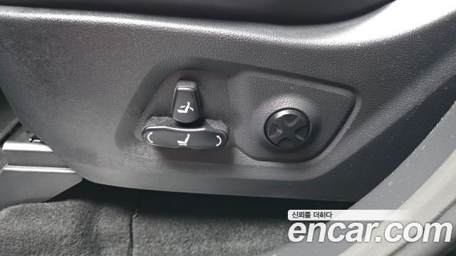 KG Mobility Rexton 2019 — photo 32