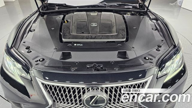 Lexus LS 2018 — photo 6