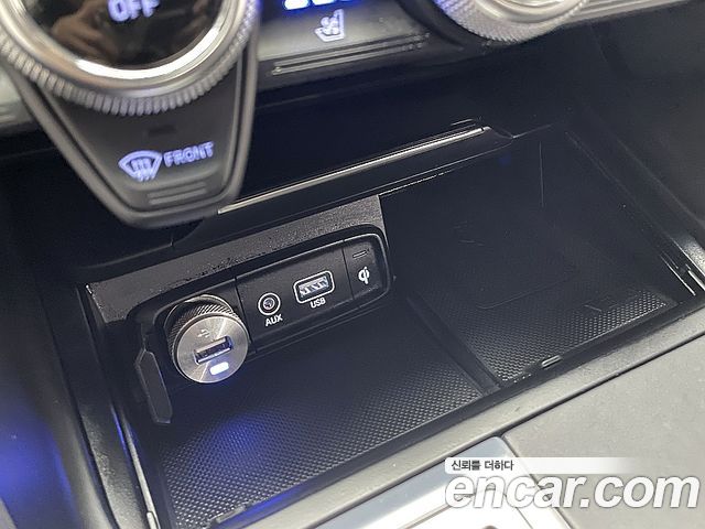 Genesis G70 2019 — photo 16