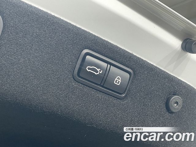 Genesis G70 2019 — photo 20