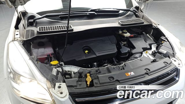 Ford Kuga 2016 — photo 6