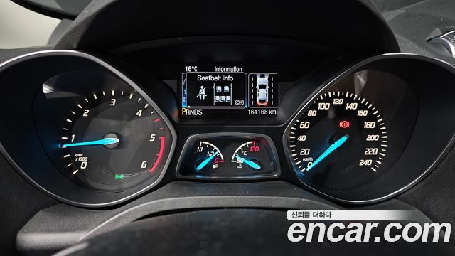 Ford Kuga 2016 — photo 8