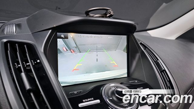 Ford Kuga 2016 — photo 15