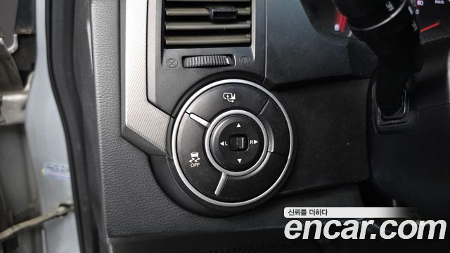 KG Mobility KORANDO 2013 — photo 14