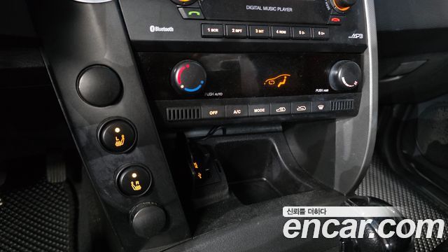 KG Mobility KORANDO 2013 — photo 16
