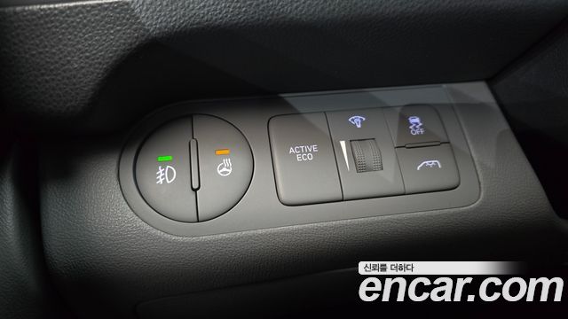 Hyundai Starex 2019 — photo 18