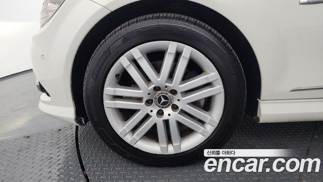 Mercedes-Benz C-Class 2008 — photo 5