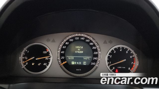 Mercedes-Benz C-Class 2008 — photo 8