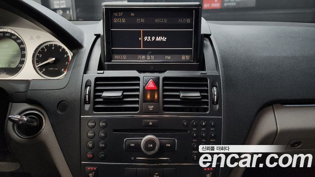 Mercedes-Benz C-Class 2008 — photo 16