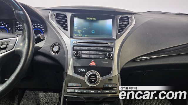 Hyundai Grandeur 2016 — photo 13