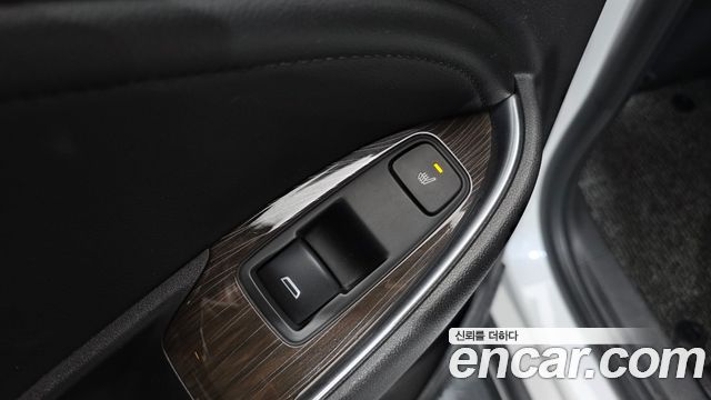 Chevrolet Korea Malibu 2017 — photo 18