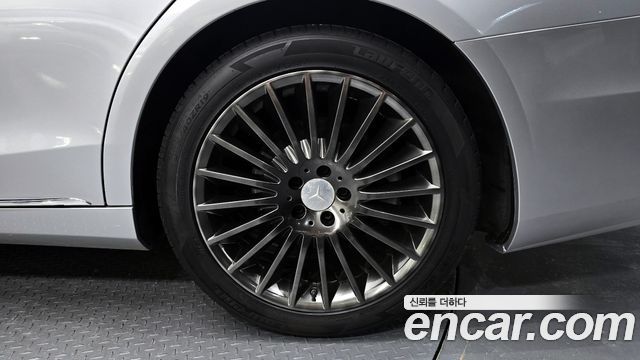 Mercedes-Benz S-Class 2016 — photo 7