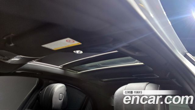 Mercedes-Benz S-Class 2016 — photo 28