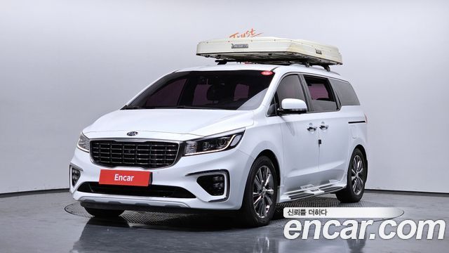 Kia Canival 2019 — photo 1