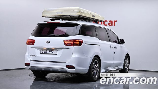Kia Canival 2019 — photo 2