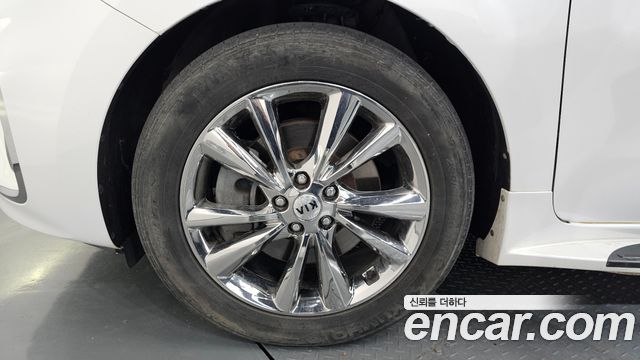 Kia Canival 2019 — photo 5
