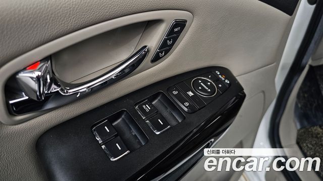 Kia Canival 2019 — photo 22