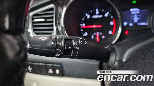 Kia Canival 2019 — photo 23