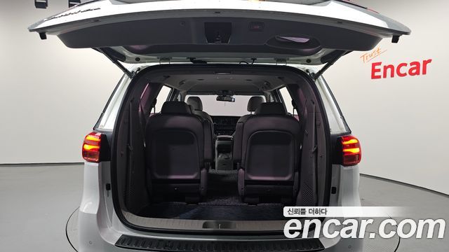 Kia Canival 2019 — photo 26