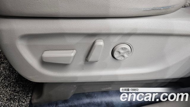 Kia Canival 2019 — photo 31