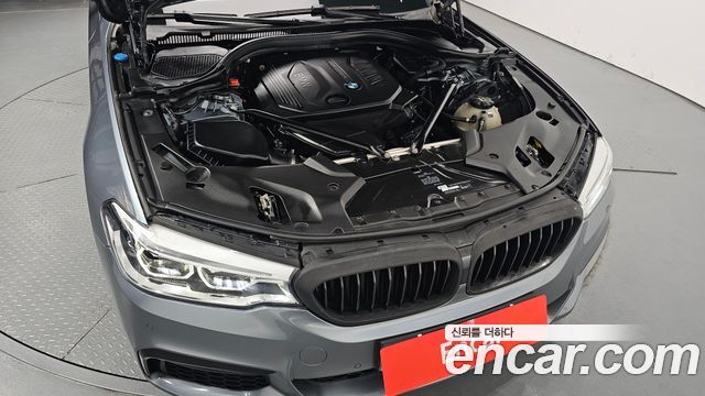 BMW 5-Series 2017 — photo 6