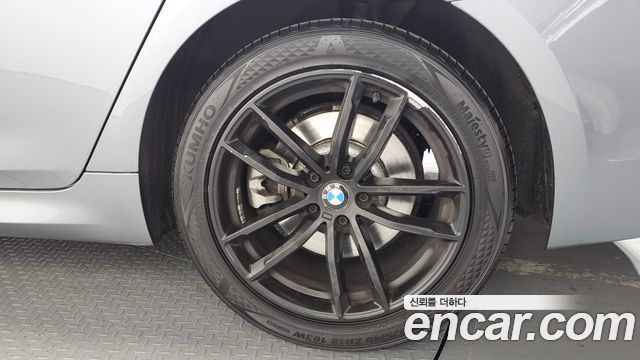 BMW 5-Series 2017 — photo 7