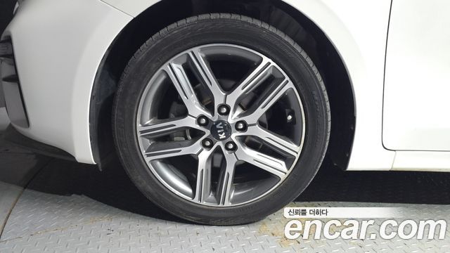 Kia K3 2019 — photo 5