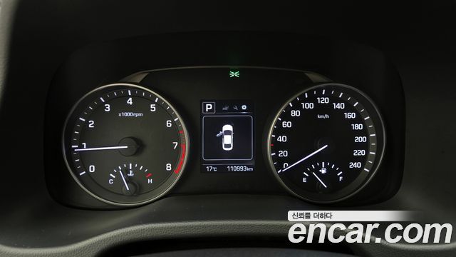 Hyundai AVANTE 2016 — photo 11