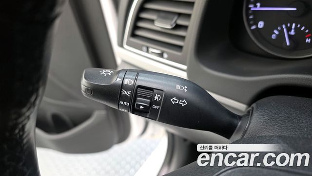 Hyundai AVANTE 2016 — photo 22