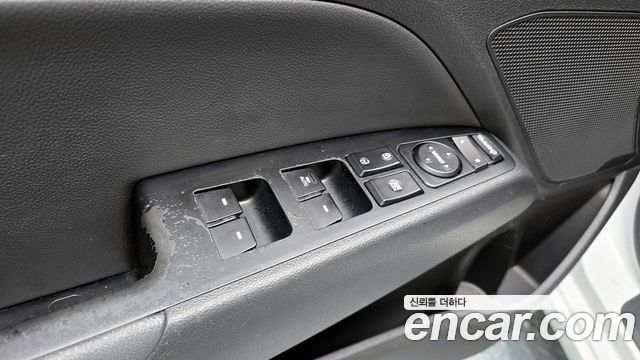 Hyundai AVANTE 2016 — photo 24