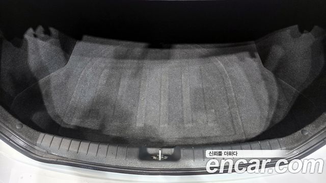 Hyundai AVANTE 2016 — photo 28