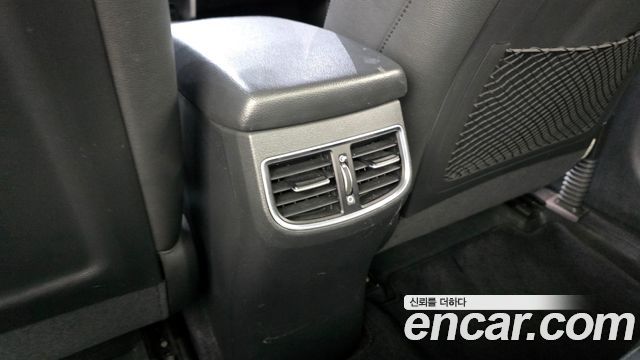 Hyundai AVANTE 2016 — photo 31