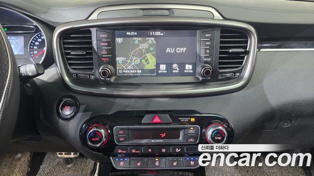 Kia Sorento 2018 — photo 19