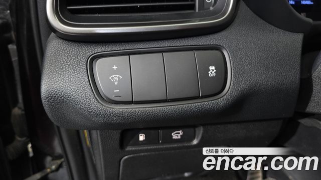 Kia Sorento 2018 — photo 29
