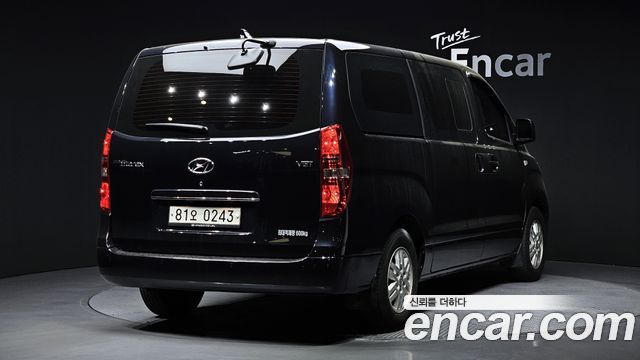 Hyundai Starex 2021 — photo 2