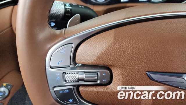 Genesis GV70 2021 — photo 17