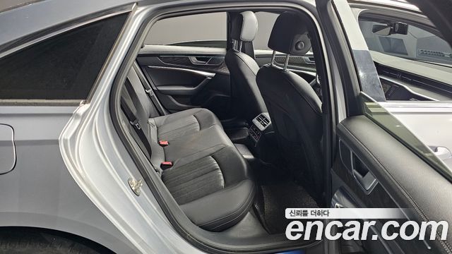 Audi A6 2020 — photo 12