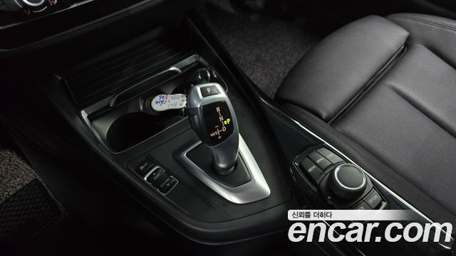 BMW 1-Series 2018 — photo 9