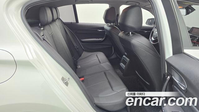 BMW 1-Series 2018 — photo 11