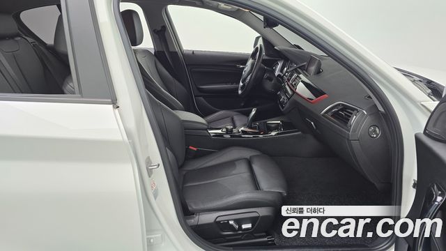 BMW 1-Series 2018 — photo 12