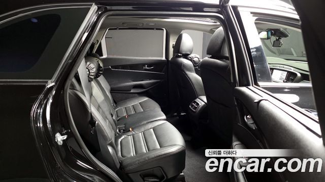 Kia Sorento 2019 — photo 17
