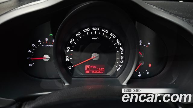 Kia Sportage 2012 — photo 11
