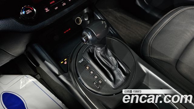 Kia Sportage 2012 — photo 12