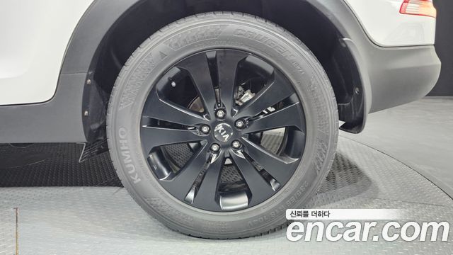 Kia Sportage 2012 — photo 7