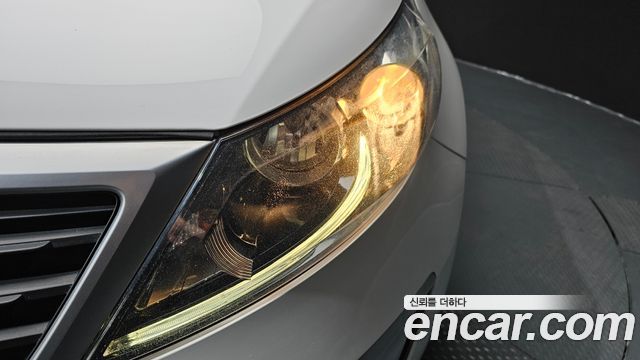 Kia Sportage 2012 — photo 8