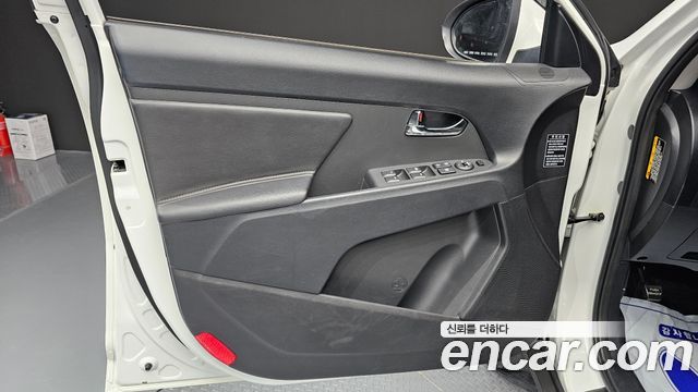 Kia Sportage 2012 — photo 14
